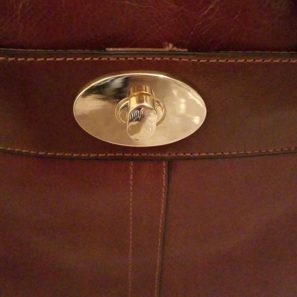 Handbag - Picture 2 of 5